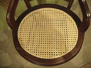 laced-cane-round-seat-after